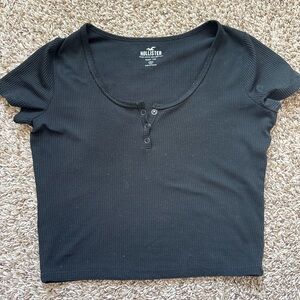 Hollister Women's Black Buttoned Baby Tee